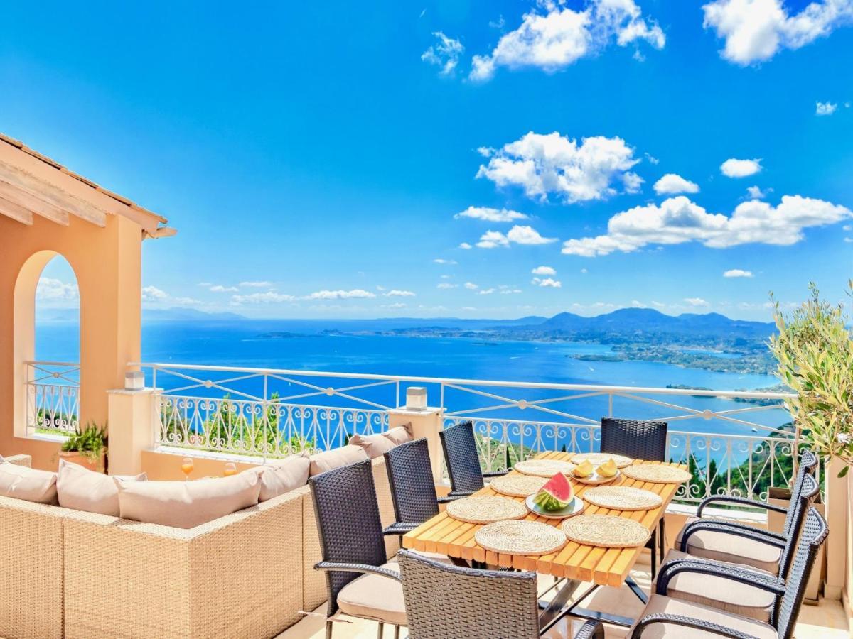 Luxury Azur Natura With Private Pool By Dadovillas Villa Spartylas